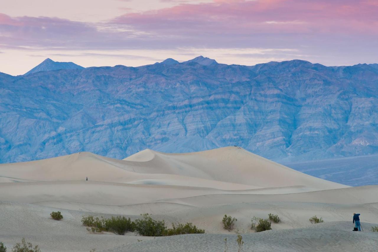The Inn At Death Valley Bagian luar foto Shoreline Butte