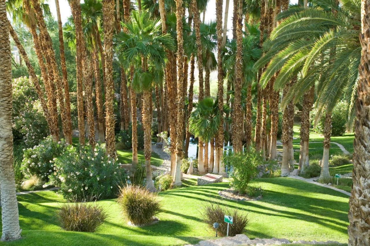 The Inn At Death Valley Bagian luar foto The grounds of the Annenberg Palm Springs Art Museum